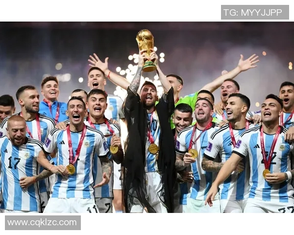 麦国民与瓜亚基尔的激烈对决引发球迷热议与期待